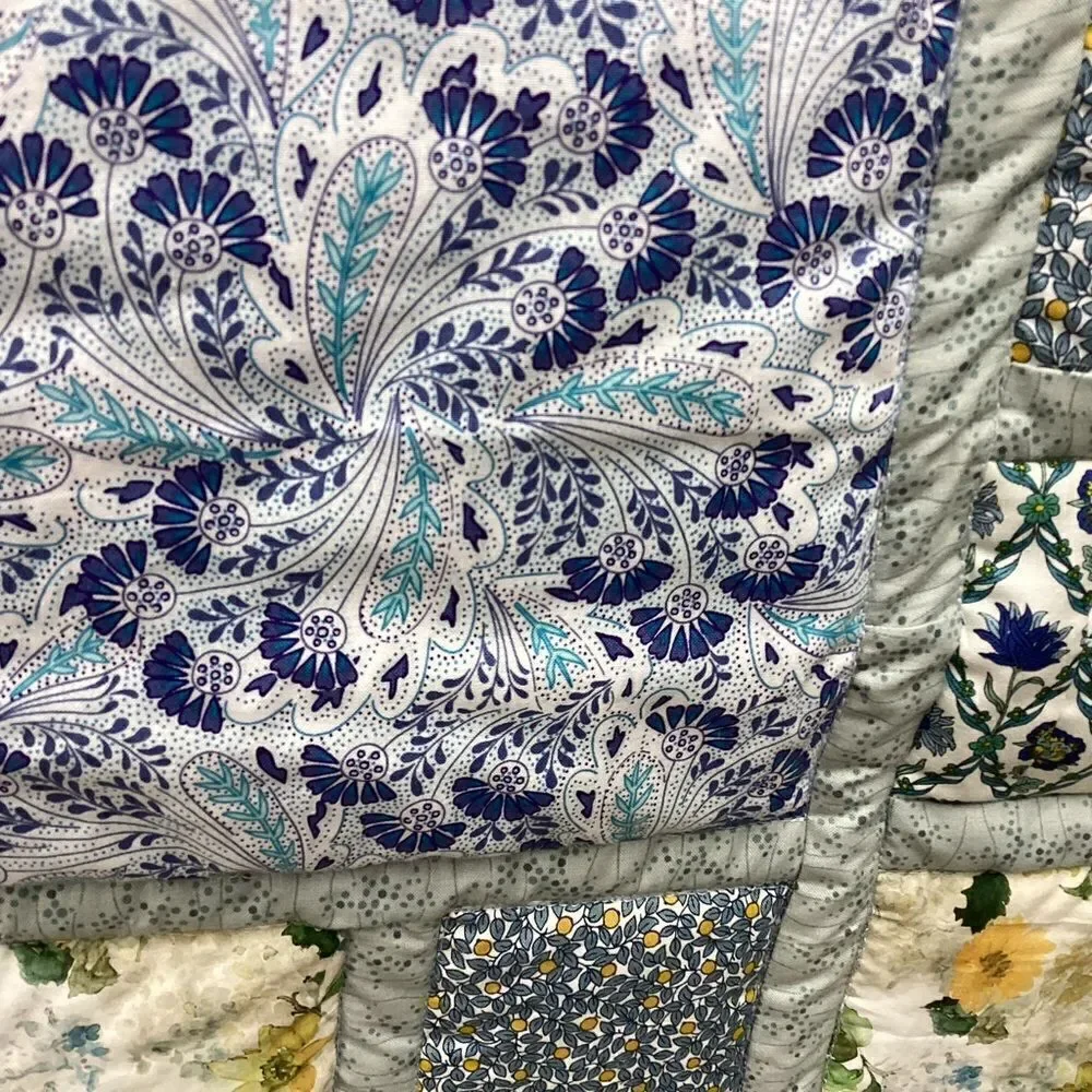 NWT. Hand Crafted Liberty Tana Lawn Fabrics Lap Quilt Garden Views